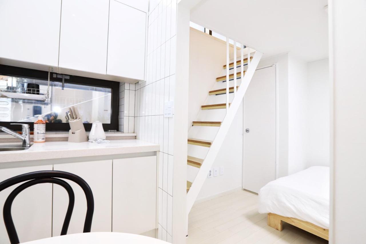 Apartment J Garden Myeongdong Station Сеул Екстериор снимка