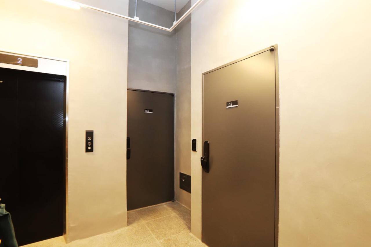 Apartment J Garden Myeongdong Station Сеул Екстериор снимка