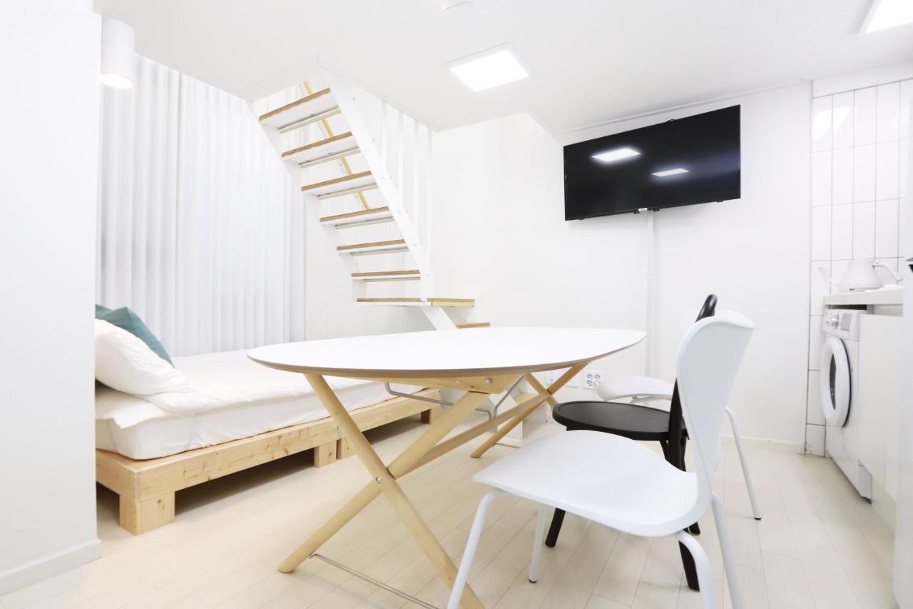 Apartment J Garden Myeongdong Station Сеул Екстериор снимка