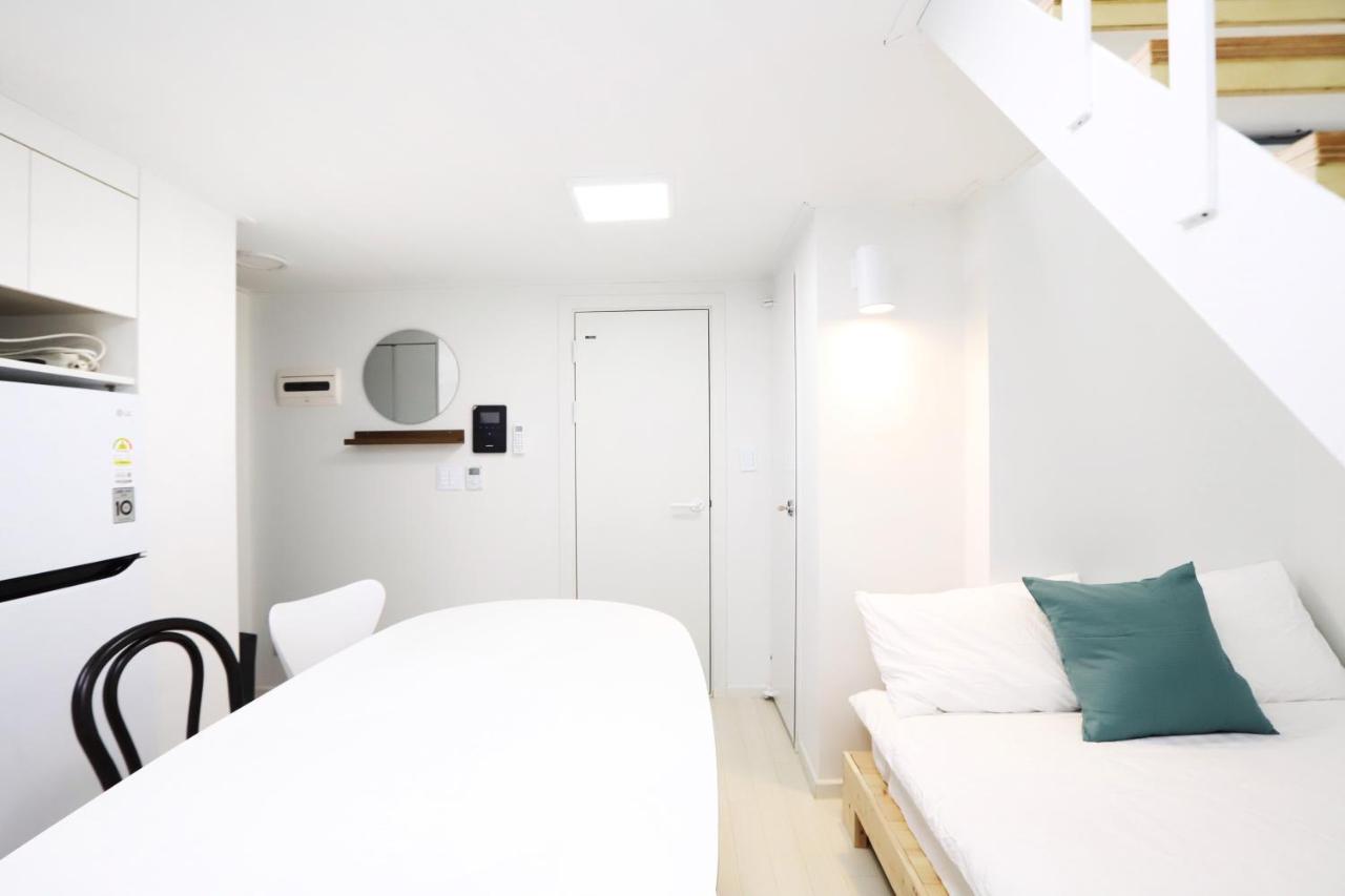 Apartment J Garden Myeongdong Station Сеул Екстериор снимка
