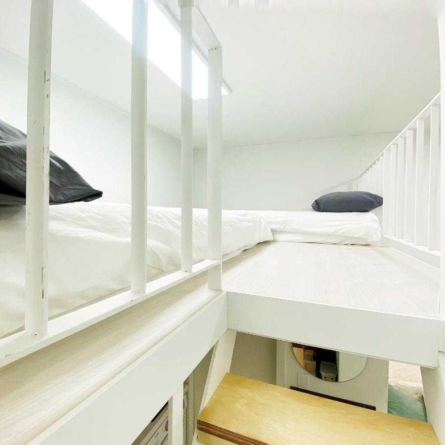 Apartment J Garden Myeongdong Station Сеул Екстериор снимка