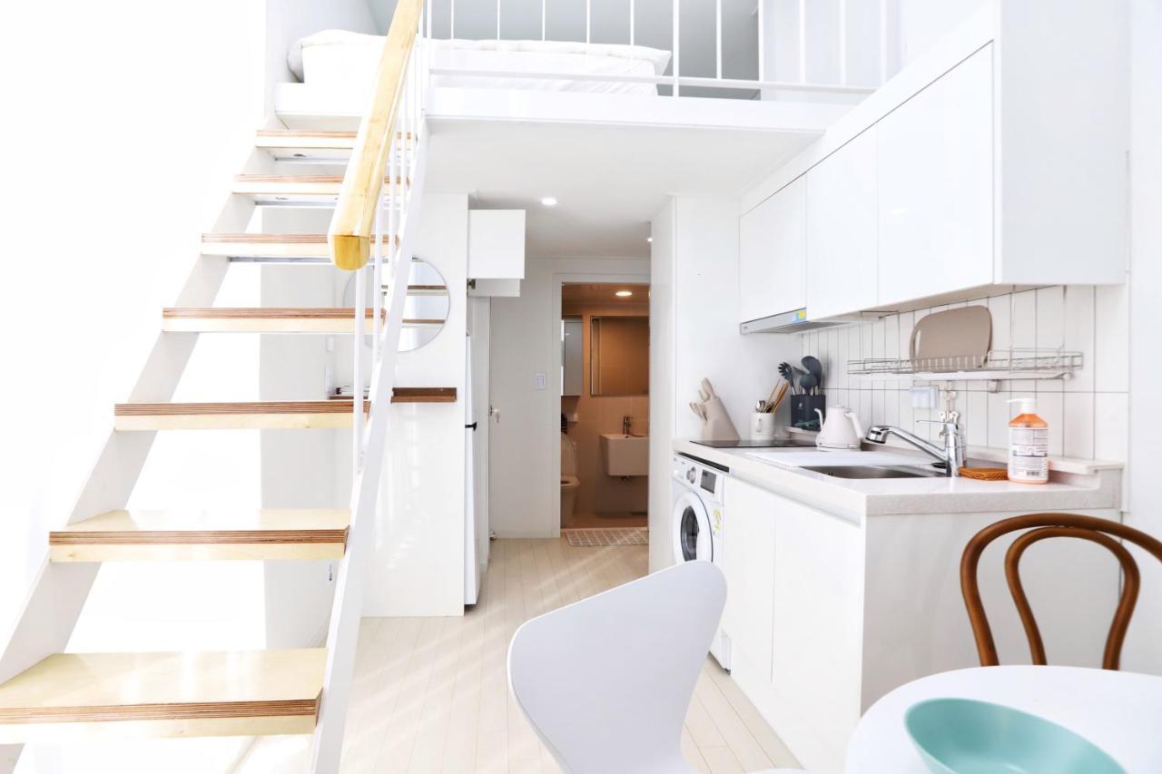 Apartment J Garden Myeongdong Station Сеул Екстериор снимка