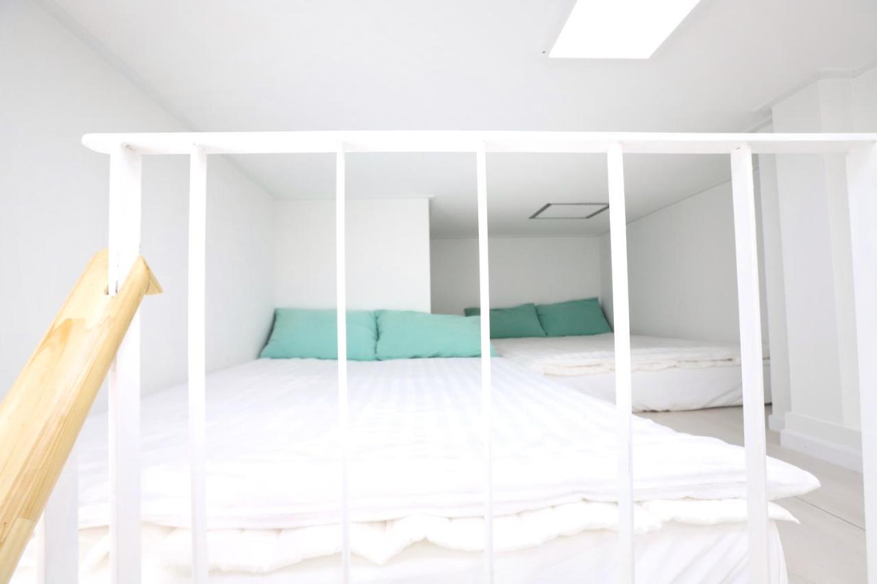 Apartment J Garden Myeongdong Station Сеул Екстериор снимка
